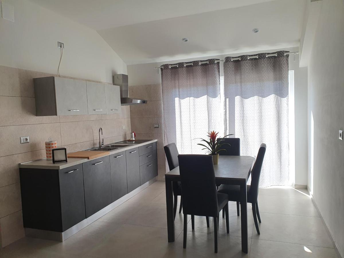 Setteabbracci Suite & Apartments Baronissi Ngoại thất bức ảnh