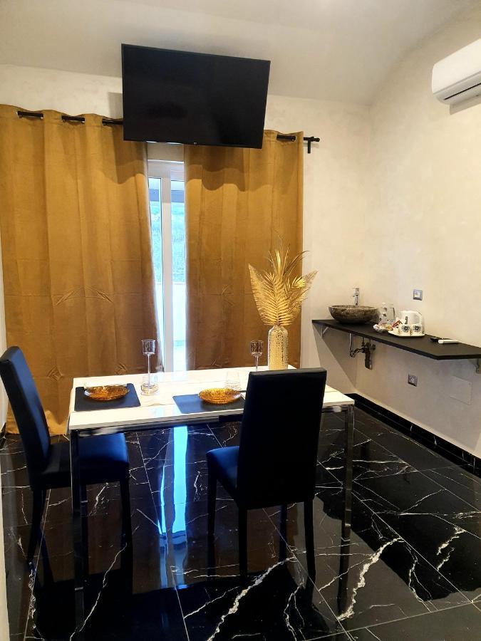 Setteabbracci Suite & Apartments Baronissi Ngoại thất bức ảnh