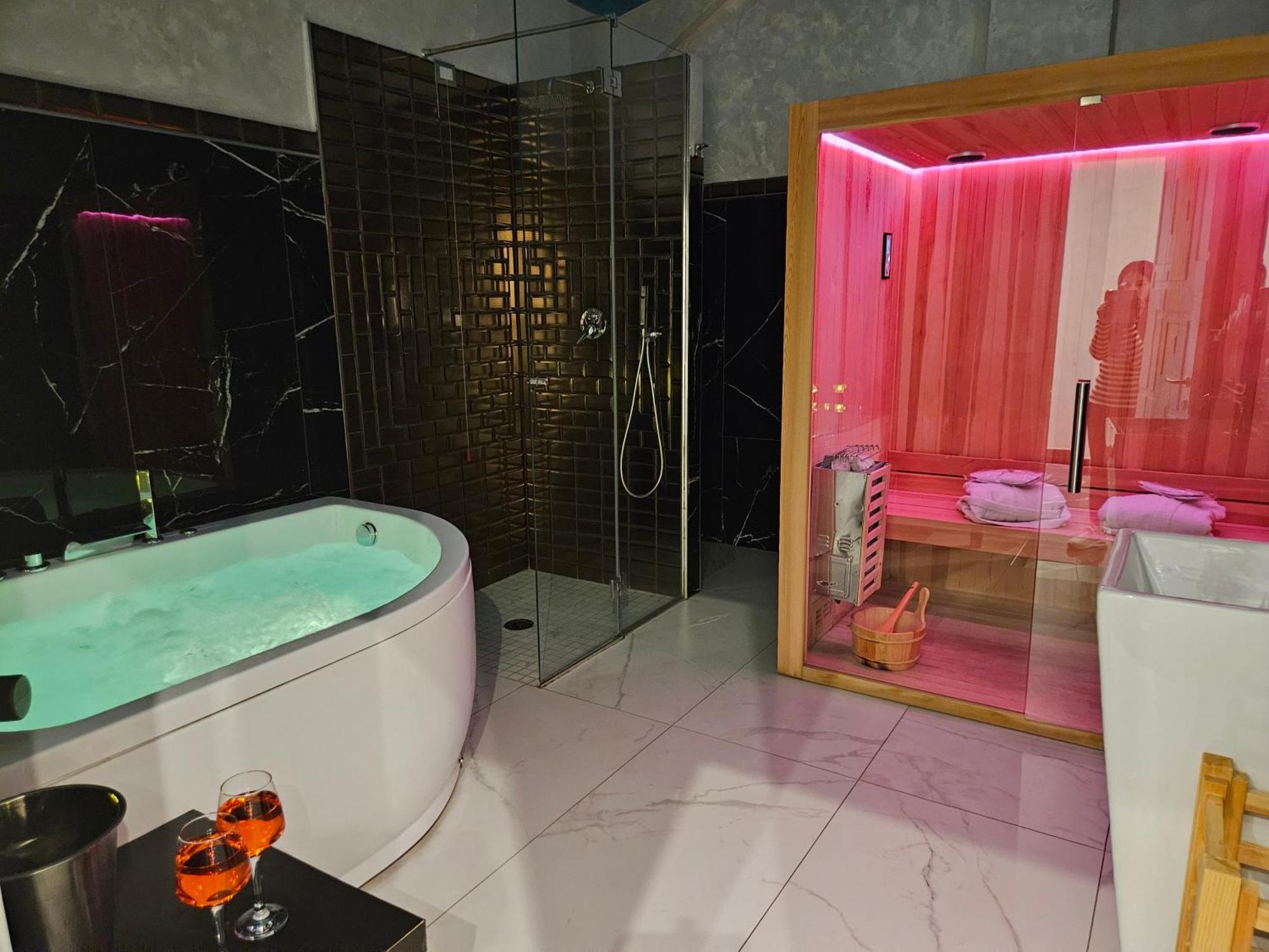 Setteabbracci Suite & Apartments Baronissi Ngoại thất bức ảnh